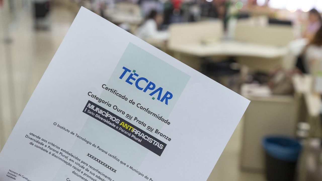 Estado subsidia certificação do Tecpar para municípios com políticas antirracistas