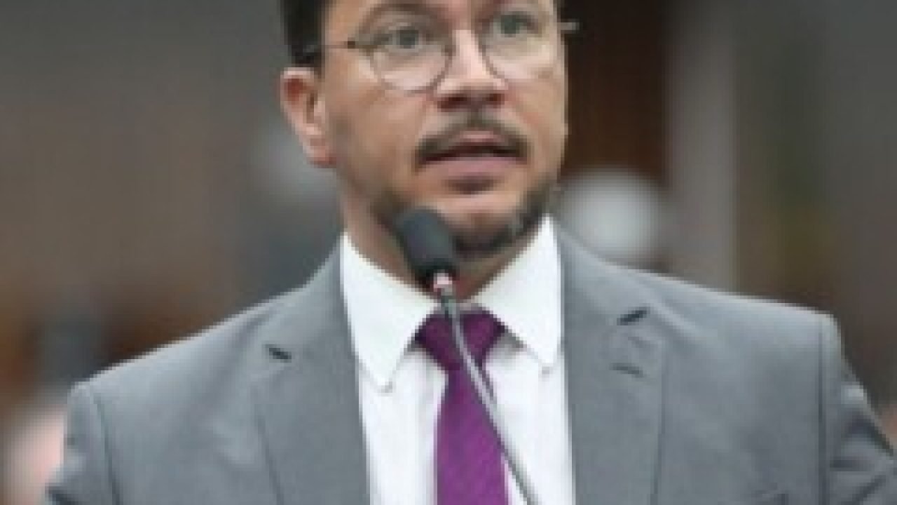 Foto: Deputado Arilson Chiorato protocolou proposta que autoriza uso experimenta