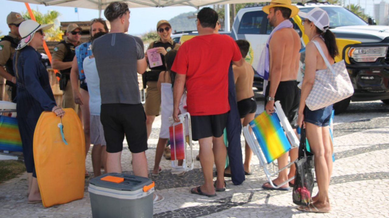 PMPR promove ação de conscientização contra a violência doméstica e importunação sexual