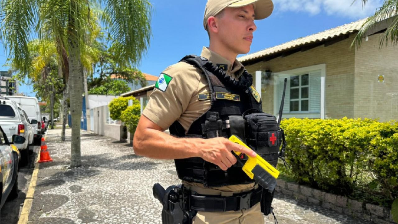 Tasers reforçam trabalho das forças de segurança durante o Verão Maior Paraná no Litoral